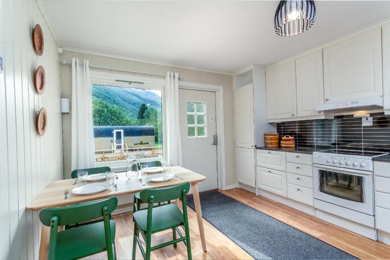 Two Bedroom Apartment In Beautiful Flam Valley Εξωτερικό φωτογραφία